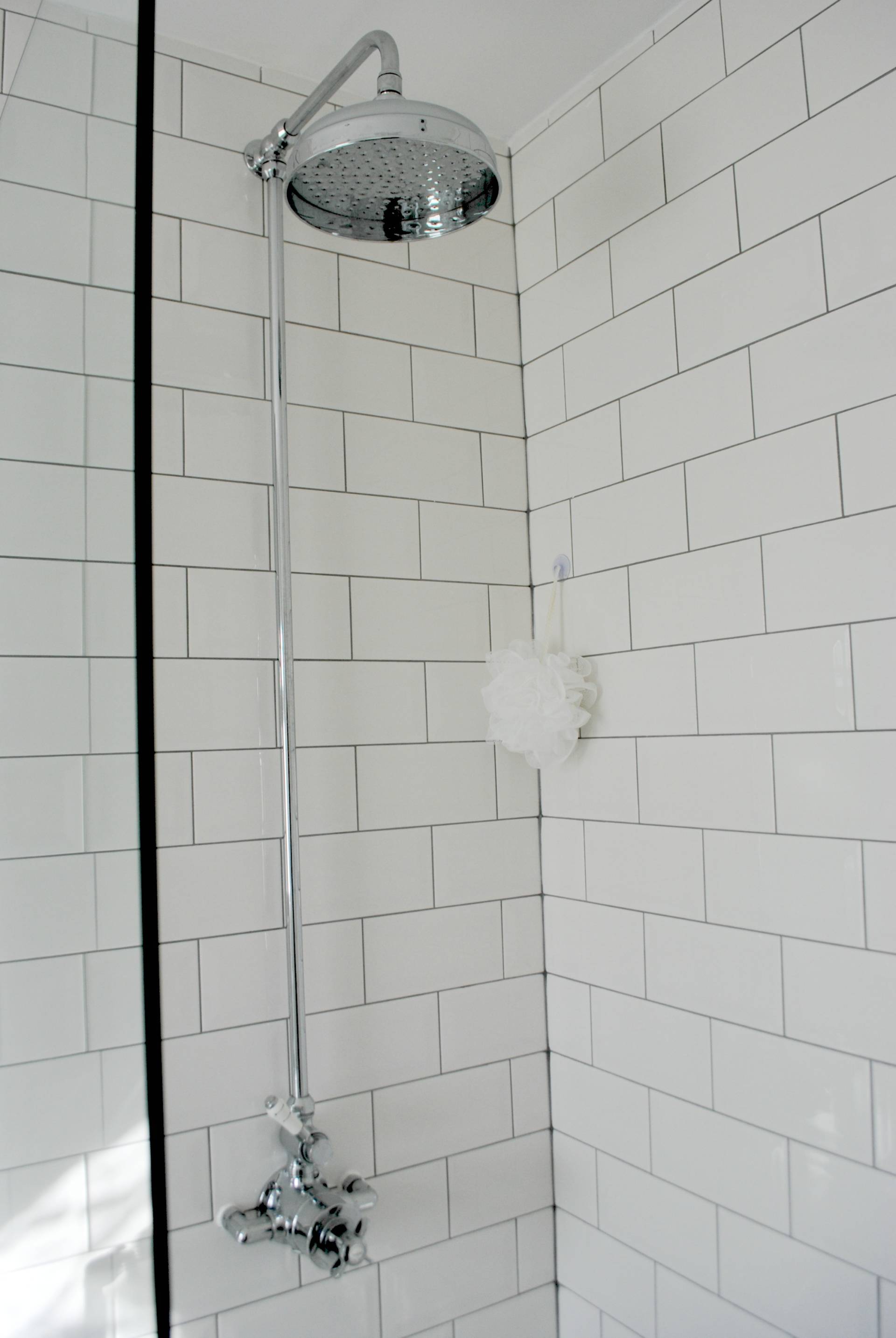 Our Loft En-Suite Bathroom - The Spirited Puddle Jumper