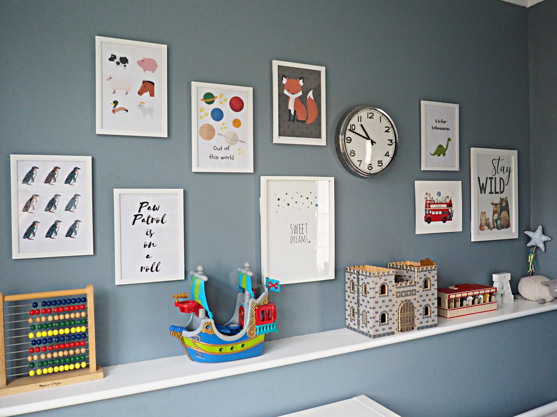 children's gallery wall