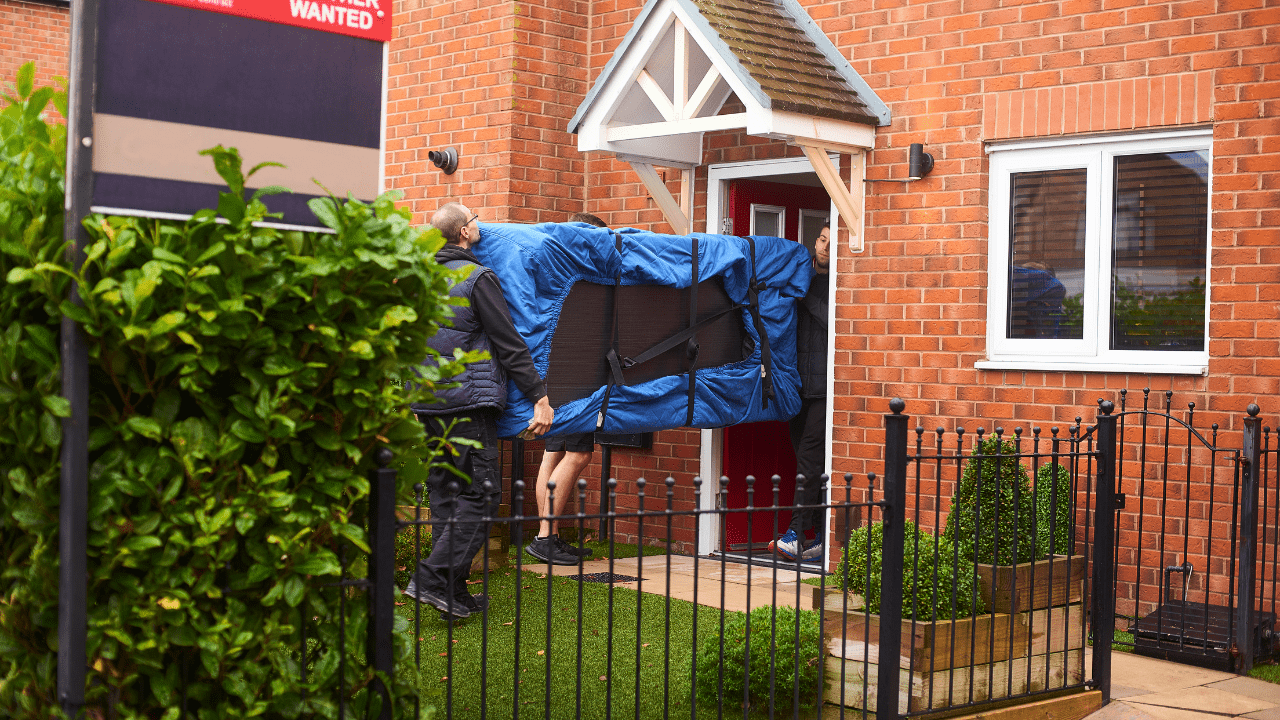 What Makes a Good Removal Company? - The Spirited Puddle Jumper