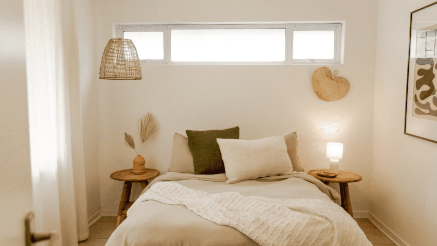 Layering Textures for a Cozy Bedroom - 6 Tips on Choosing the Right ...
