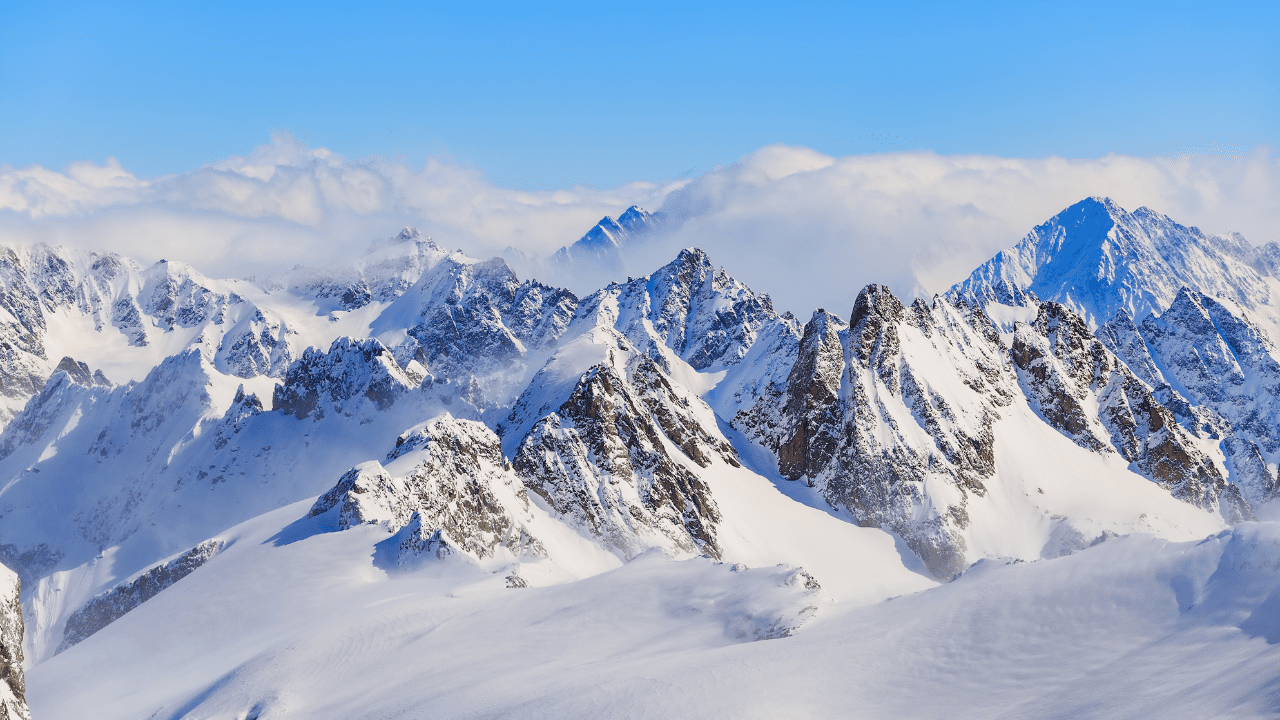 Ultimate Checklist for Creating Your Dream Alpine Escape