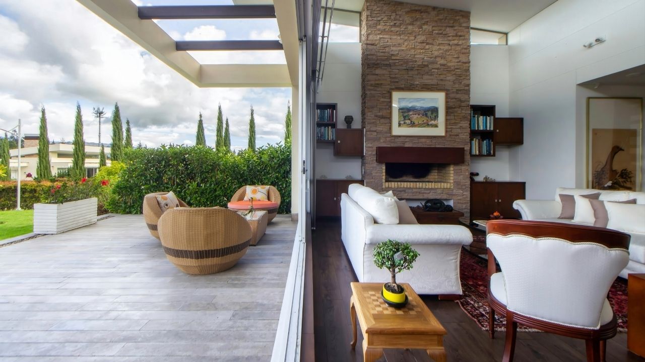 Create a Seamless Flow Between Indoor and Outdoor Spaces